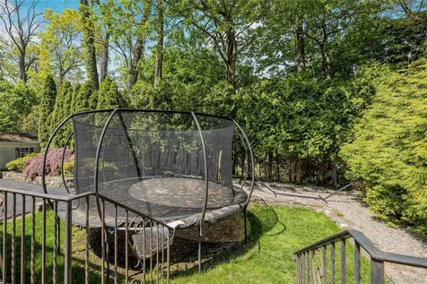 32 Chaucer Street Hartsdale NY 10530