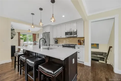 32 Chaucer Street Hartsdale NY 10530