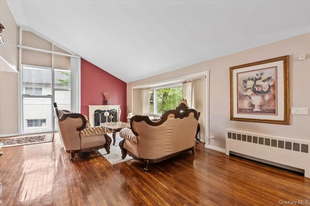 916 Lawrence Court North Woodmere NY 11581