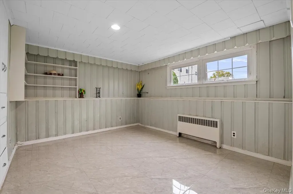 916 Lawrence Court North Woodmere NY 11581