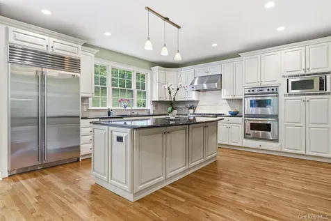 77 Old Stone Hill Road Pound Ridge NY 10576