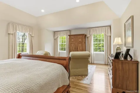 77 Old Stone Hill Road Pound Ridge NY 10576