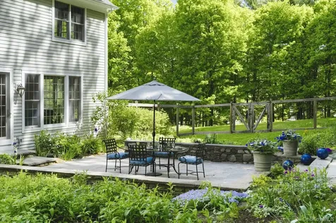 77 Old Stone Hill Road Pound Ridge NY 10576