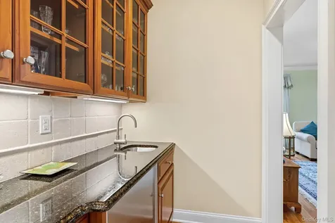 77 Old Stone Hill Road Pound Ridge NY 10576