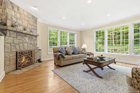 77 Old Stone Hill Road Pound Ridge NY 10576