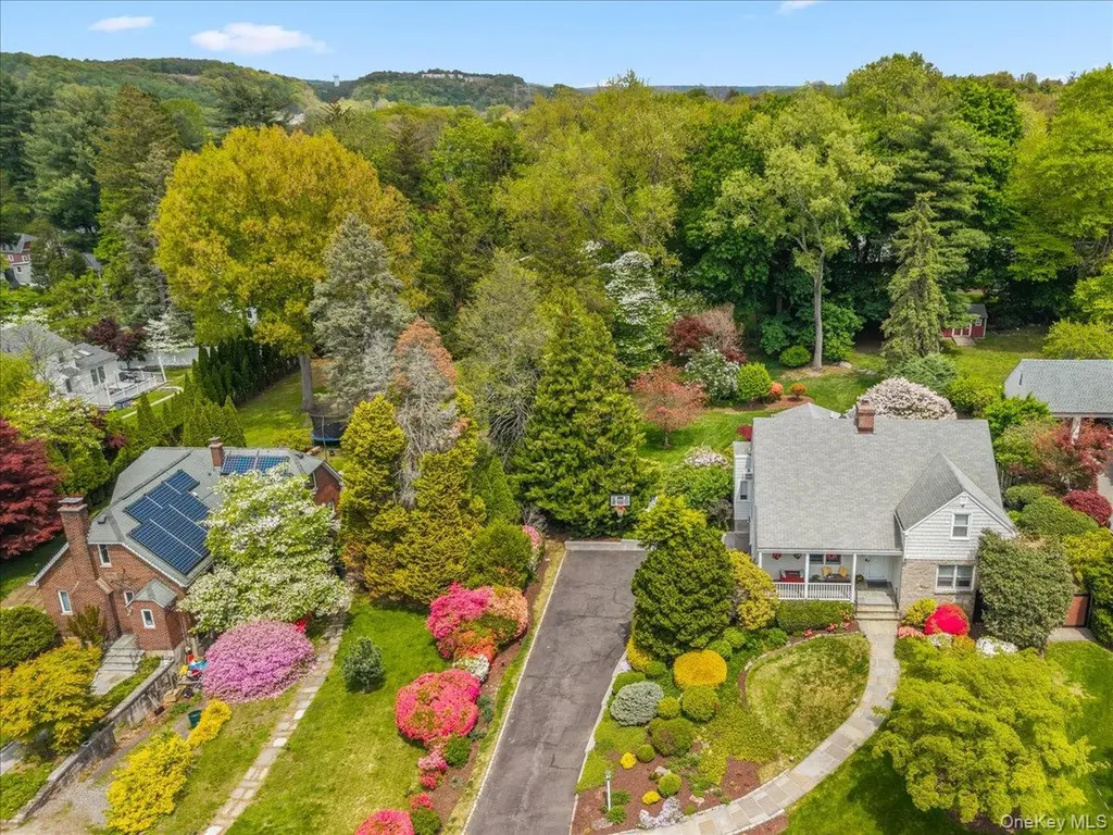 145 Woodlands Avenue White Plains NY 10607