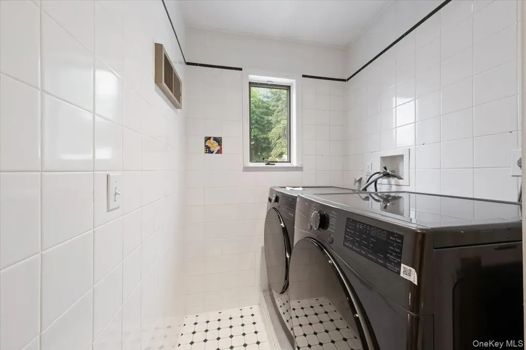 145 Woodlands Avenue White Plains NY 10607