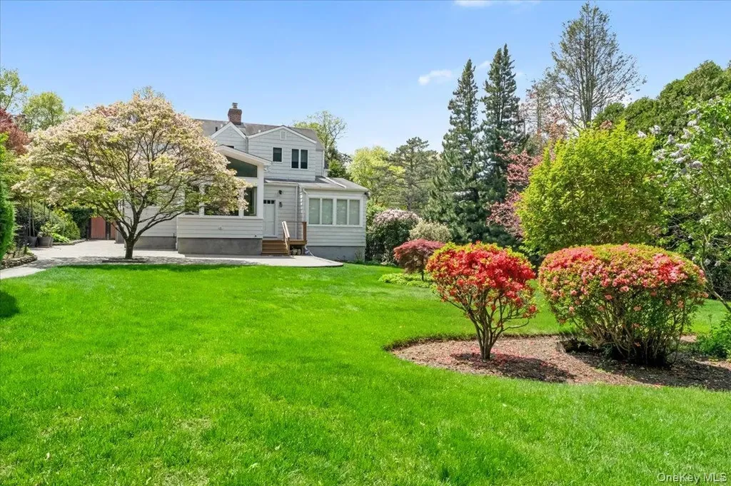 145 Woodlands Avenue White Plains NY 10607