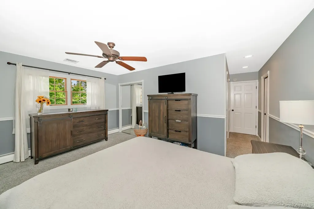 21 Eisenhower Road Centereach NY 11720