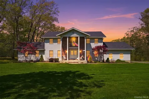32 Sunset Circle Germantown NY 12526
