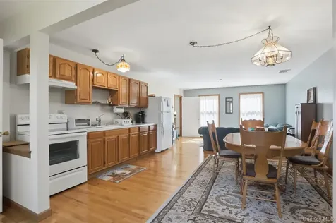 32 Sunset Circle Germantown NY 12526