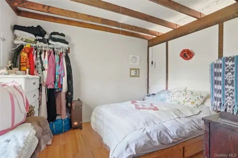 32 Sunset Circle Germantown NY 12526
