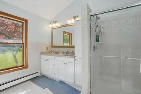 32 Sunset Circle Germantown NY 12526