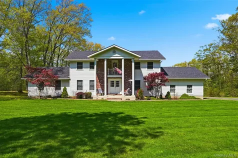 32 Sunset Circle Germantown NY 12526