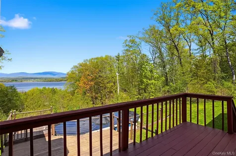 32 Sunset Circle Germantown NY 12526