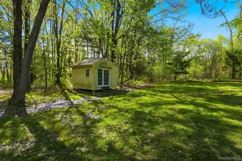 32 Sunset Circle Germantown NY 12526