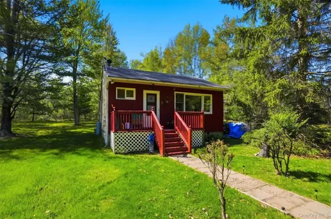 32 Sunset Circle Germantown NY 12526