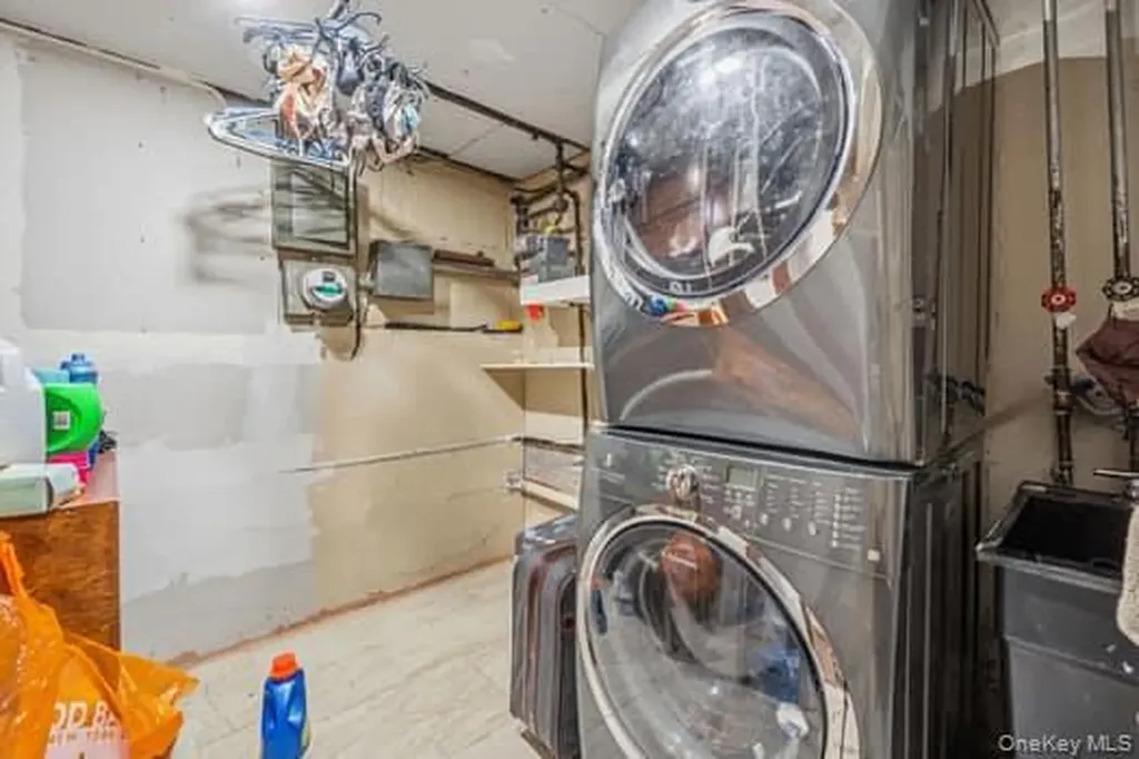 2195 Linden Boulevard Brooklyn NY 11207
