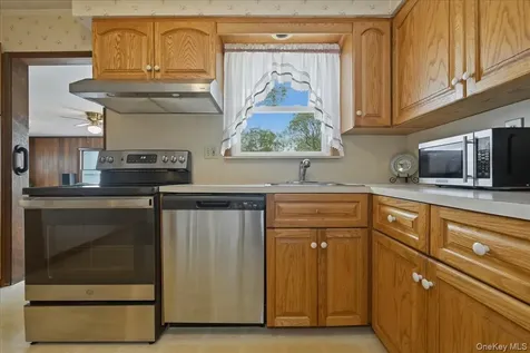 3903 Lincoln Street Seaford NY 11783