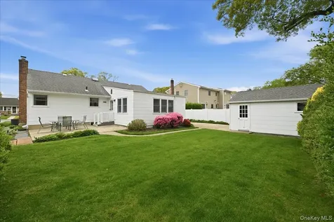 3903 Lincoln Street Seaford NY 11783