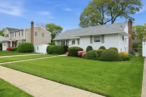 3903 Lincoln Street Seaford NY 11783