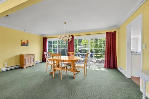 114 Campbell Street New Hyde Park NY 11040