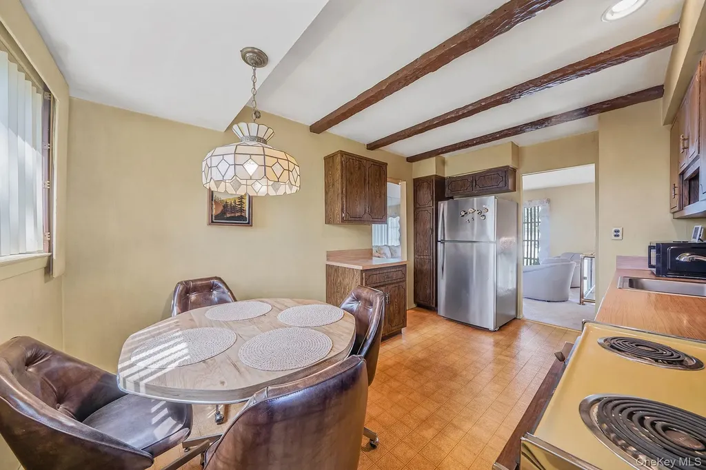 2740 Judith Drive Bellmore NY 11710
