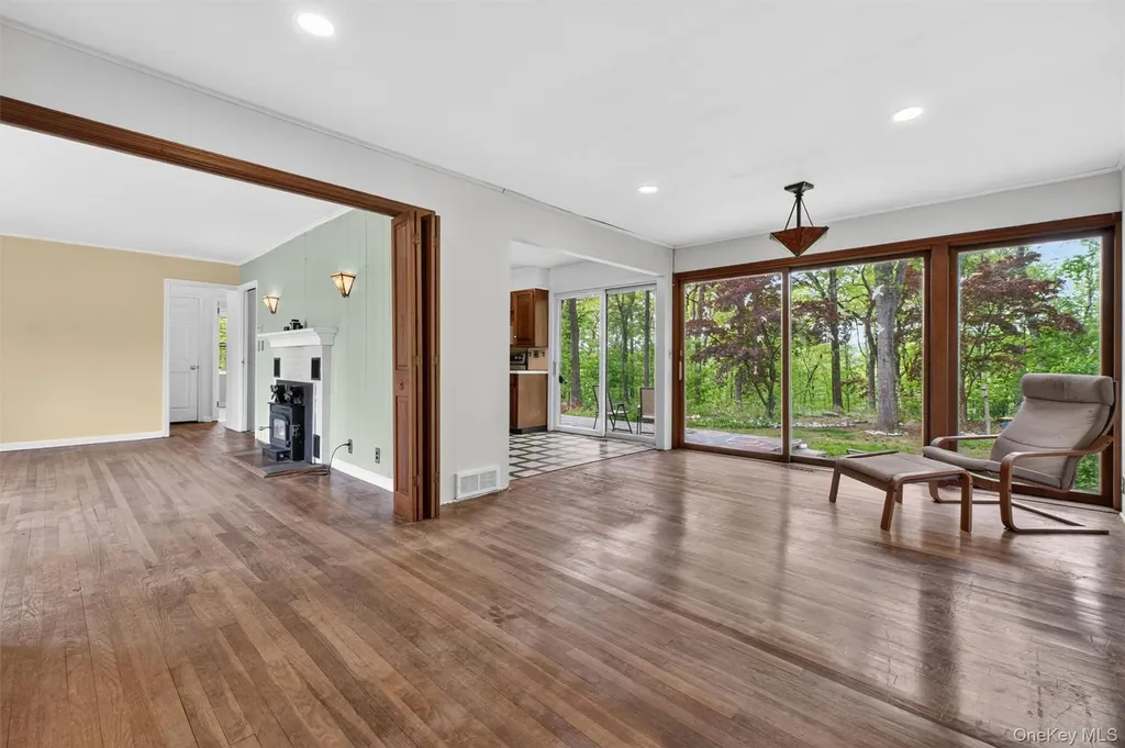 20 Cricket Lane Mahopac NY 10541