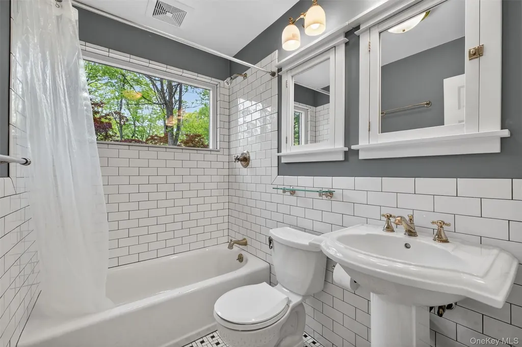 20 Cricket Lane Mahopac NY 10541