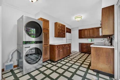 20 Cricket Lane Mahopac NY 10541
