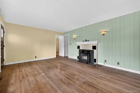 20 Cricket Lane Mahopac NY 10541