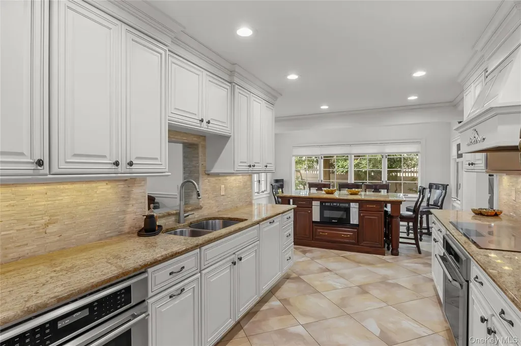 Hauppauge NY 11788