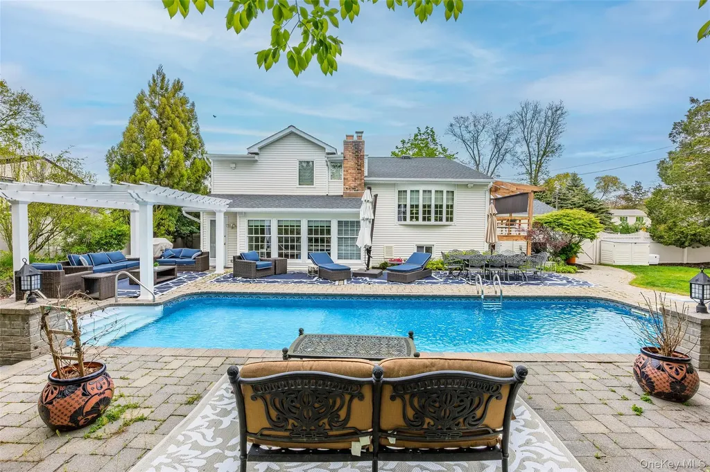 Hauppauge NY 11788