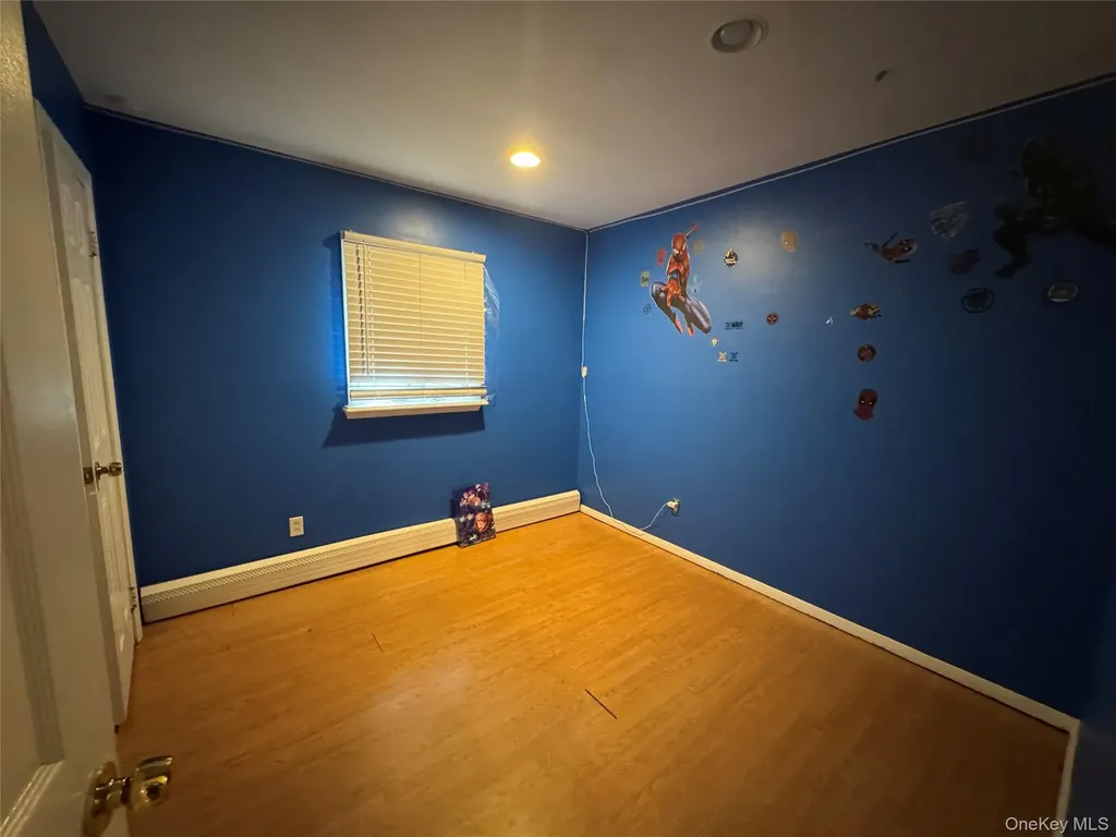 11 Oak Place Selden NY 11784