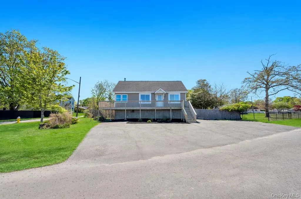 446 Riviera Drive Mastic Beach NY 11951