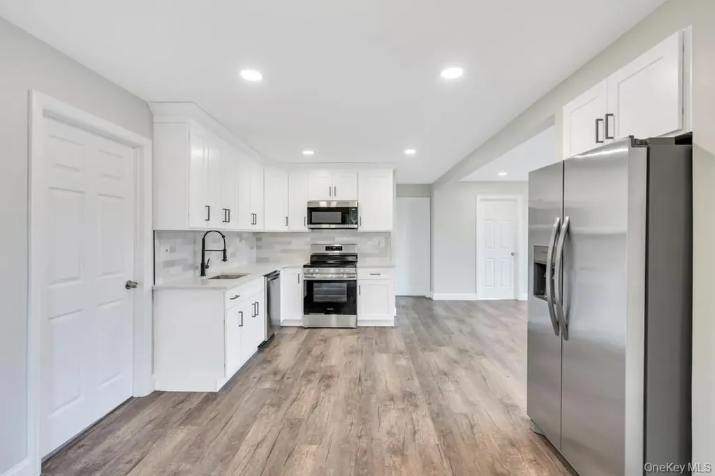 446 Riviera Drive Mastic Beach NY 11951