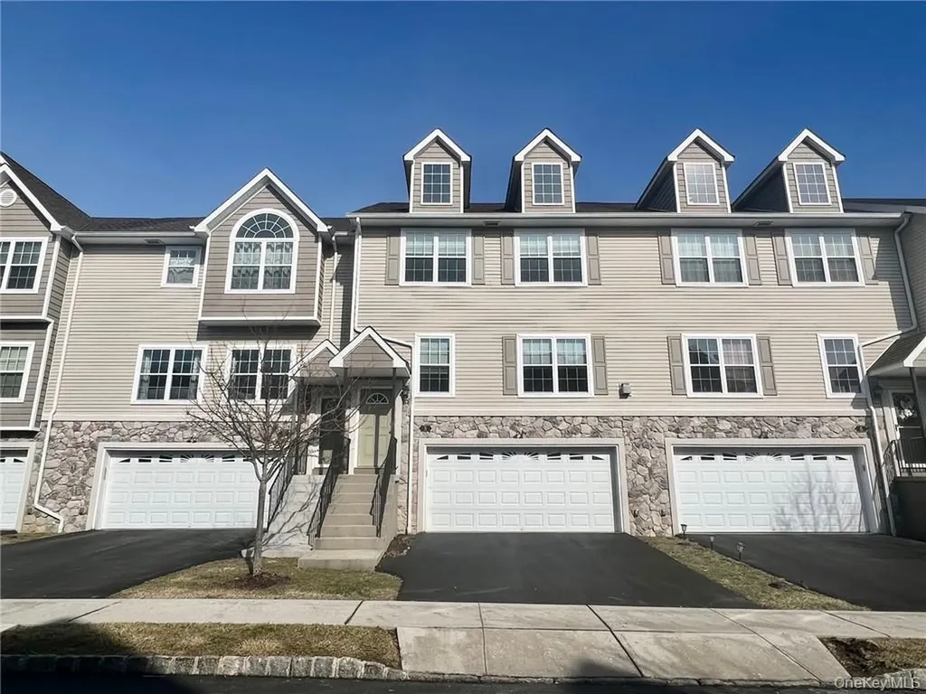 8 Seeley Bull Street Monroe NY 10950