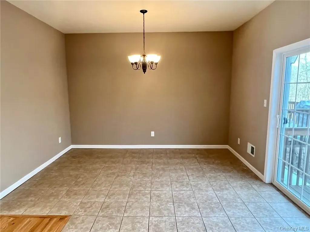 8 Seeley Bull Street Monroe NY 10950