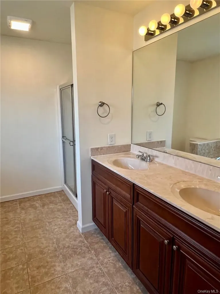 8 Seeley Bull Street Monroe NY 10950