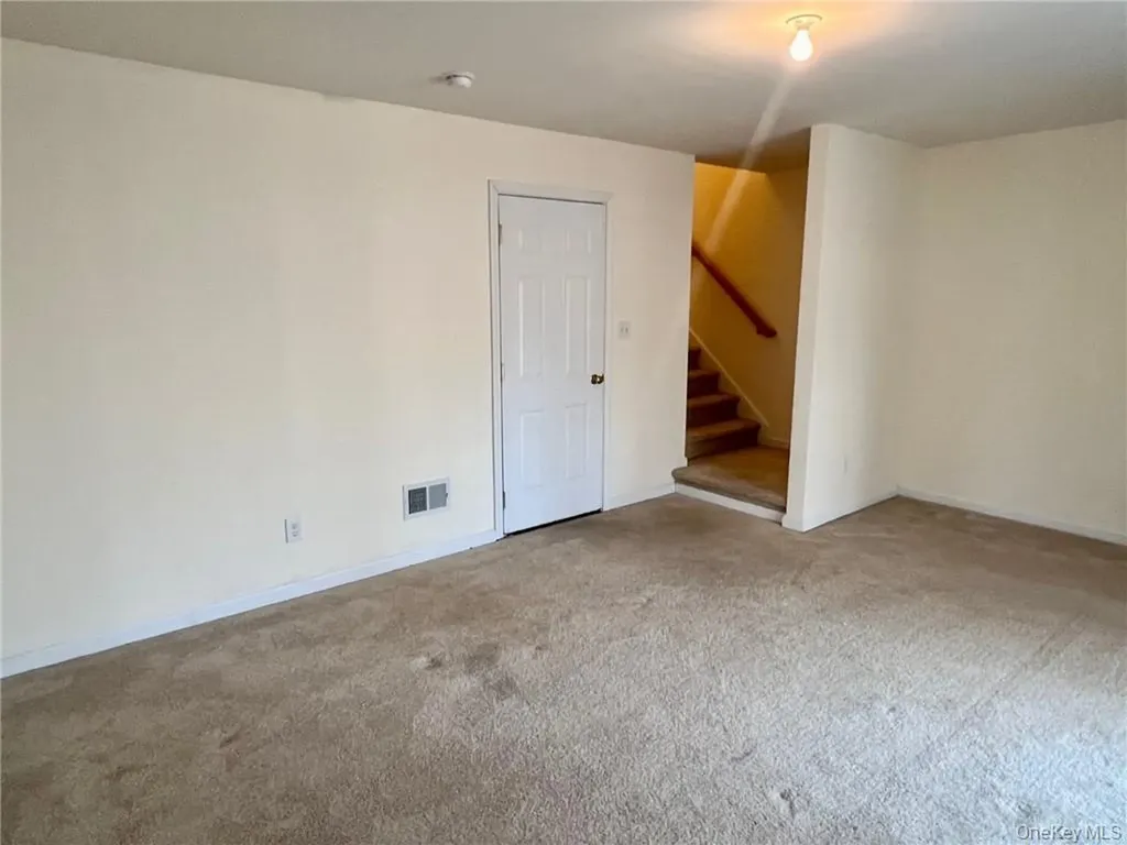 8 Seeley Bull Street Monroe NY 10950