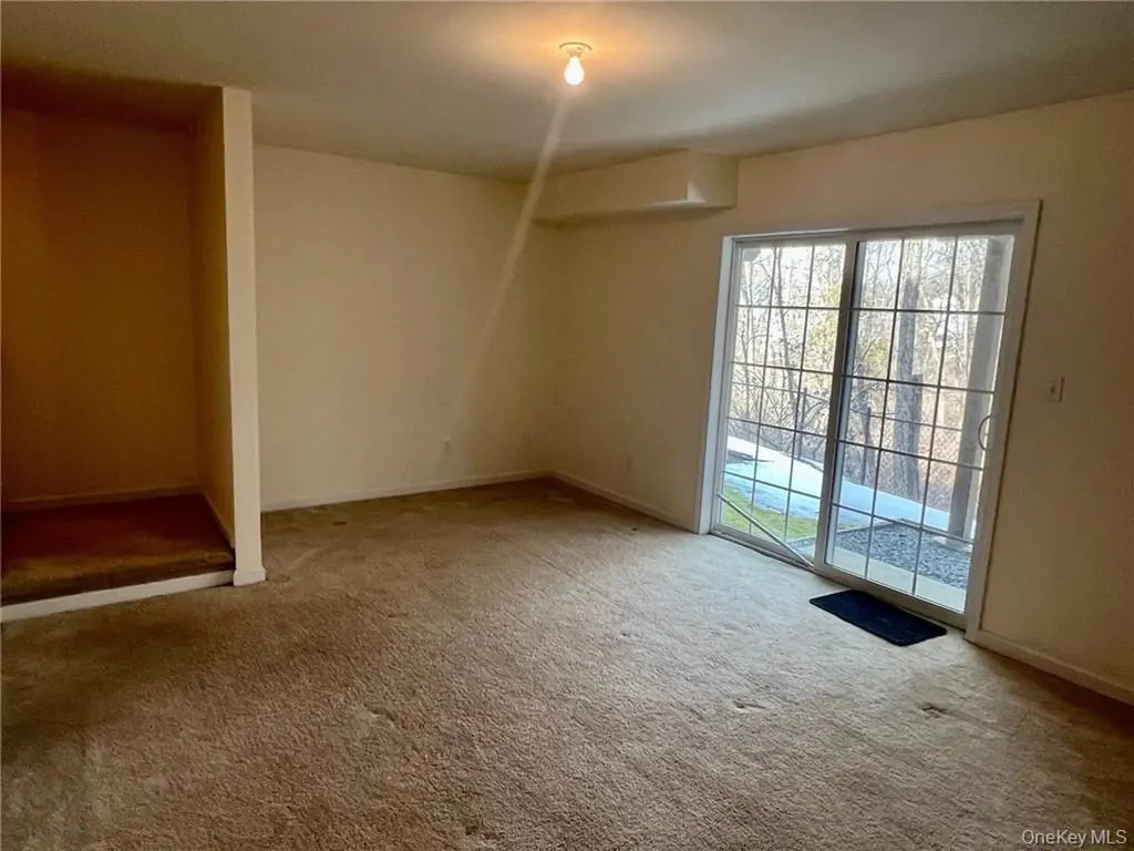 8 Seeley Bull Street Monroe NY 10950