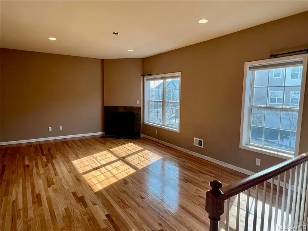 8 Seeley Bull Street Monroe NY 10950
