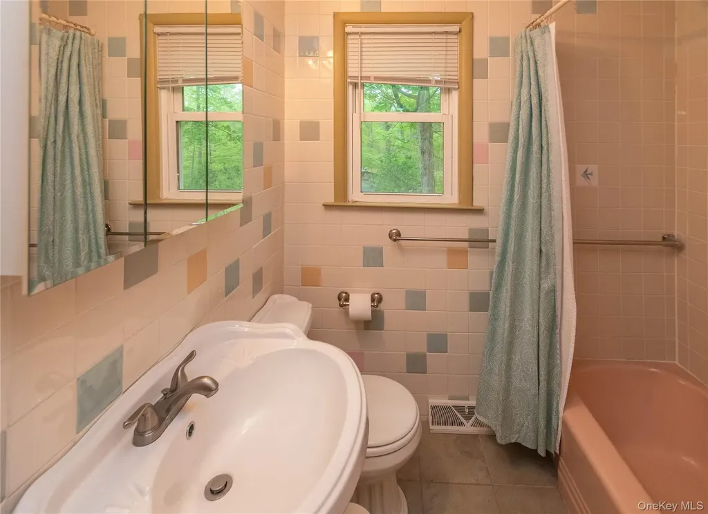 543 Dosen Road Middletown NY 10940