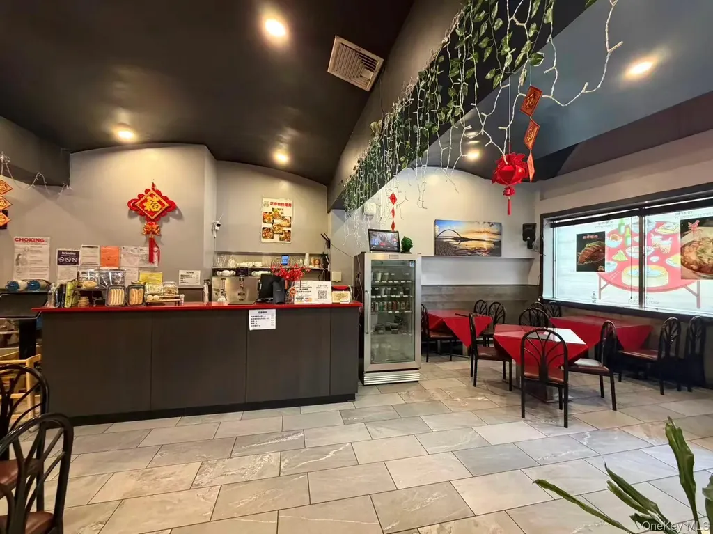4318 Main Street Flushing NY 11355