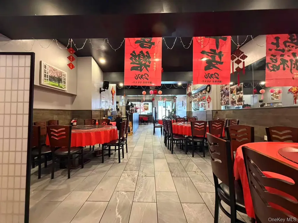 4318 Main Street Flushing NY 11355