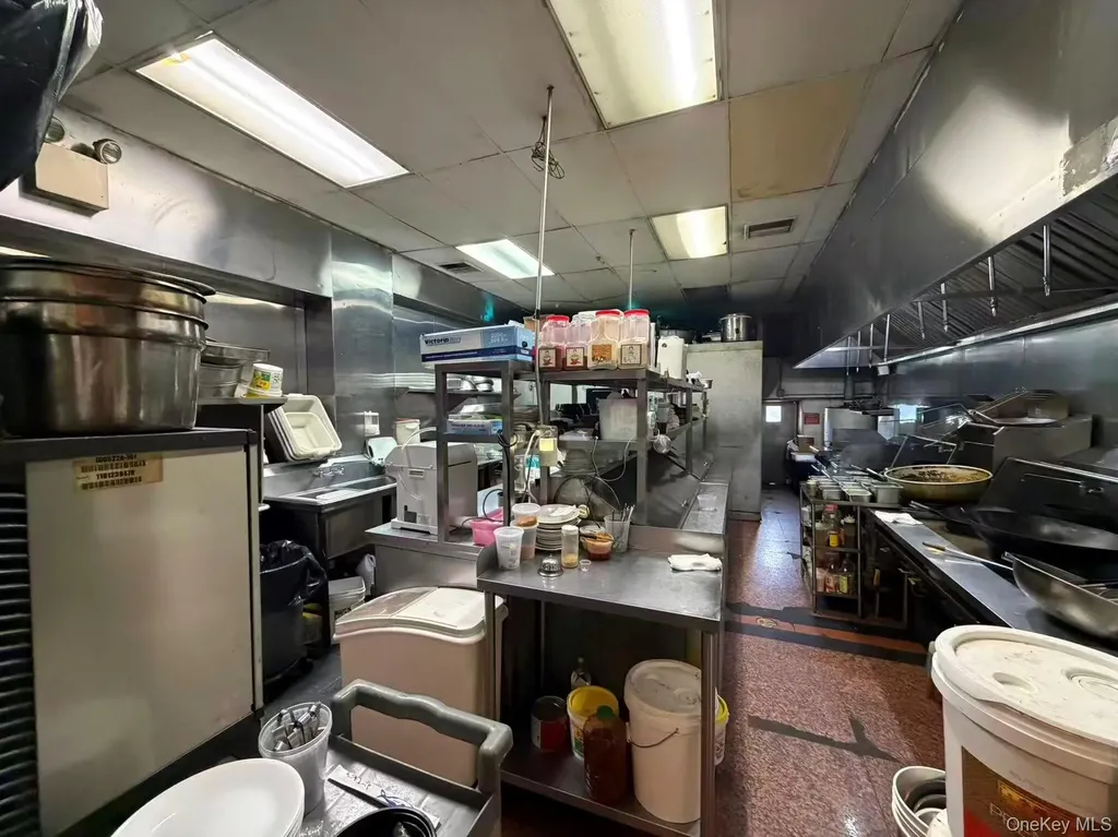 4318 Main Street Flushing NY 11355