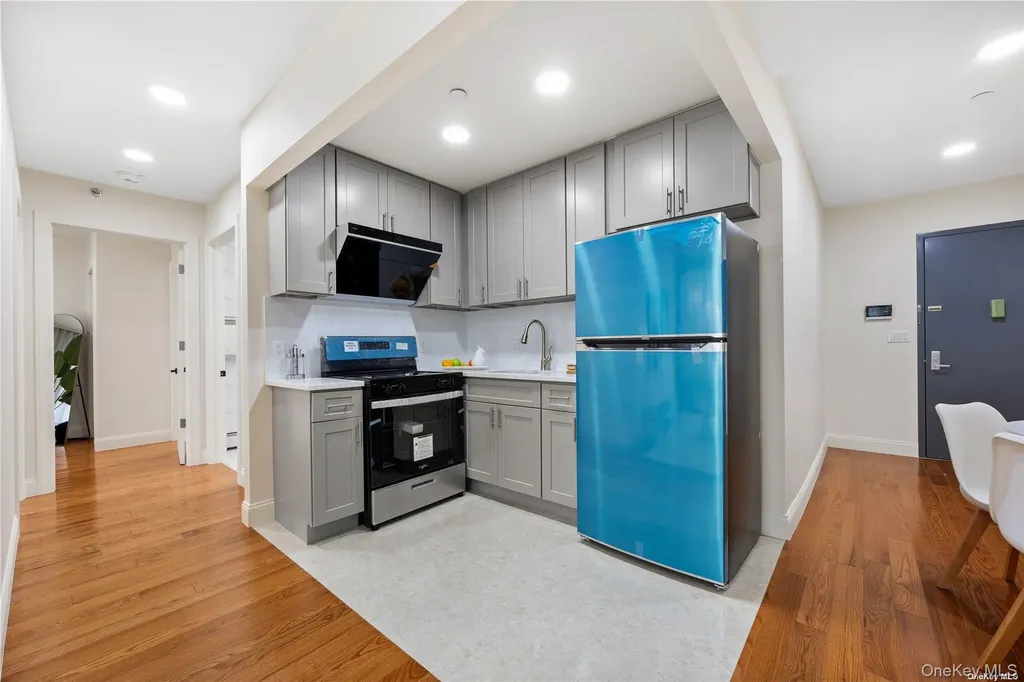 141-15 Cherry Avenue Flushing NY 11355