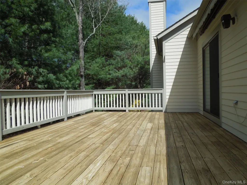 670 Heritage Hills Somers NY 10589