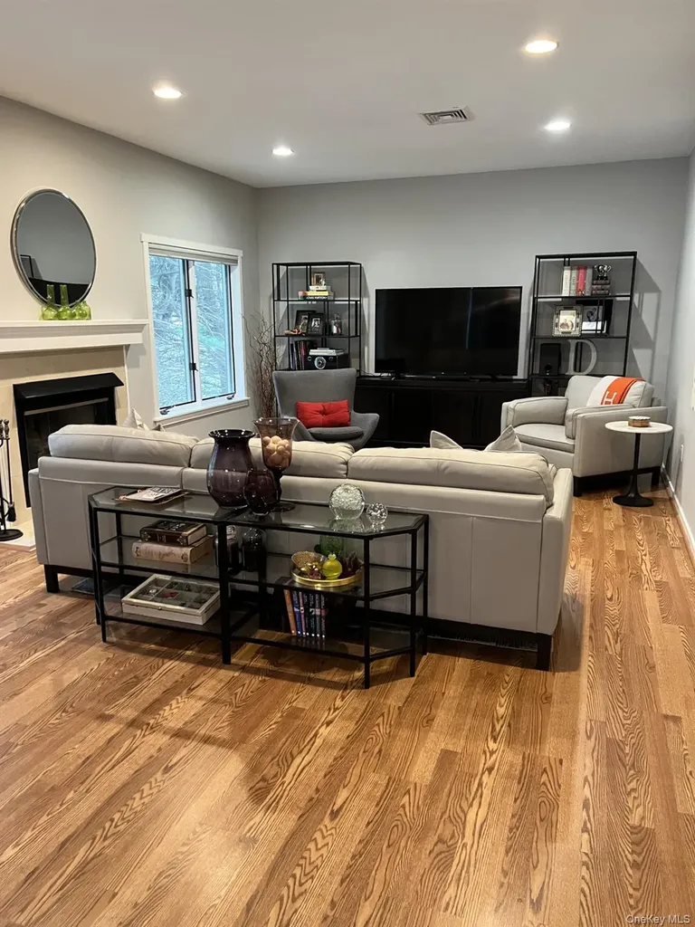 670 Heritage Hills Somers NY 10589