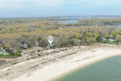 1480 Old Wood Path Southold NY 11971